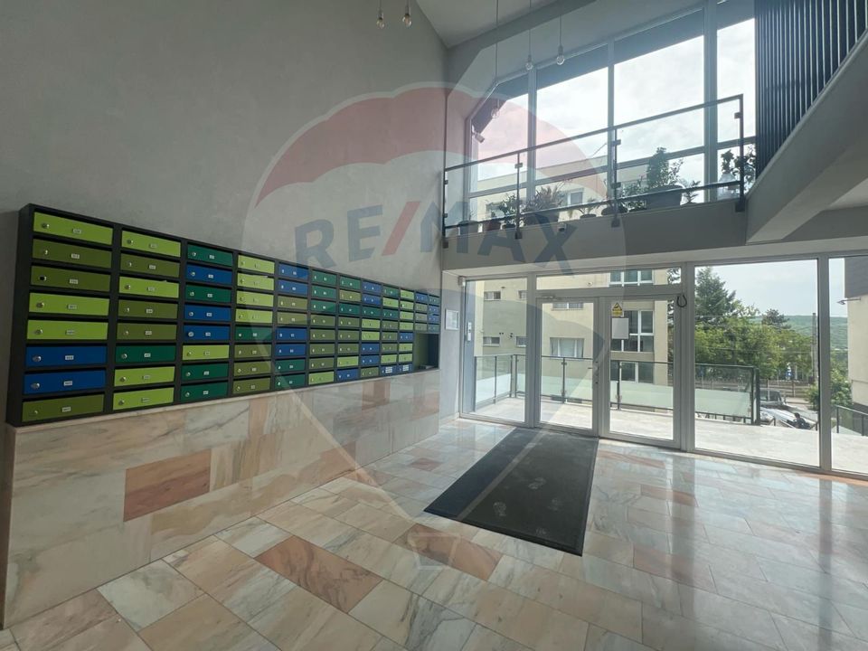 Apartament 2 camere in West Side Park, de inchiriat