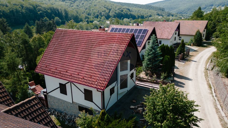 6 room House / Villa for sale