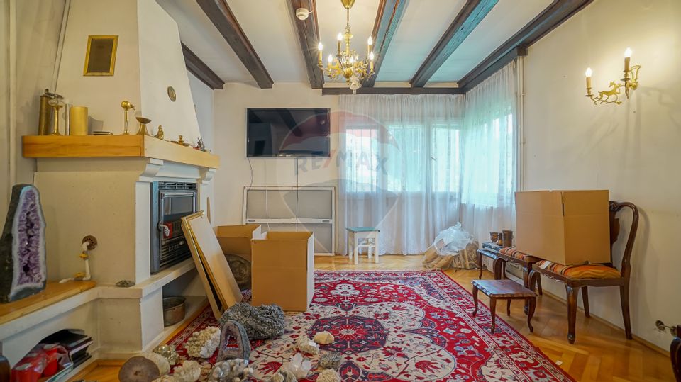 11 room House / Villa for sale, Schei area