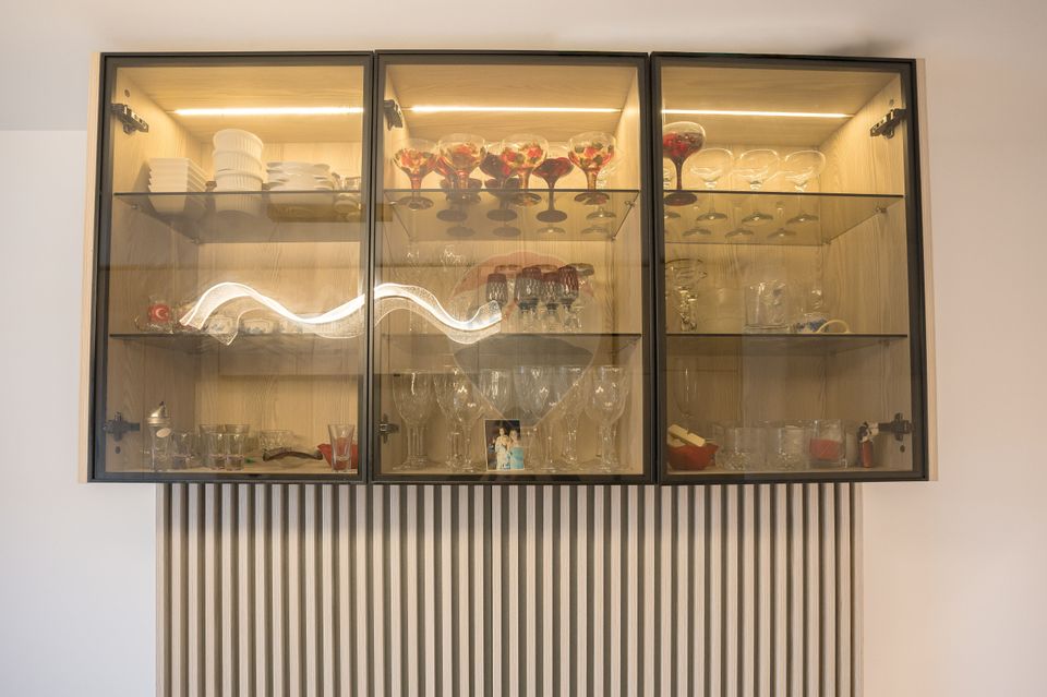 Apartament cu 3 camere decomandat, boxă și parcare la Casa Nobel