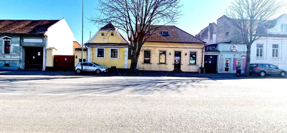 80sq.m Commercial Space for rent, Brasovul Vechi area