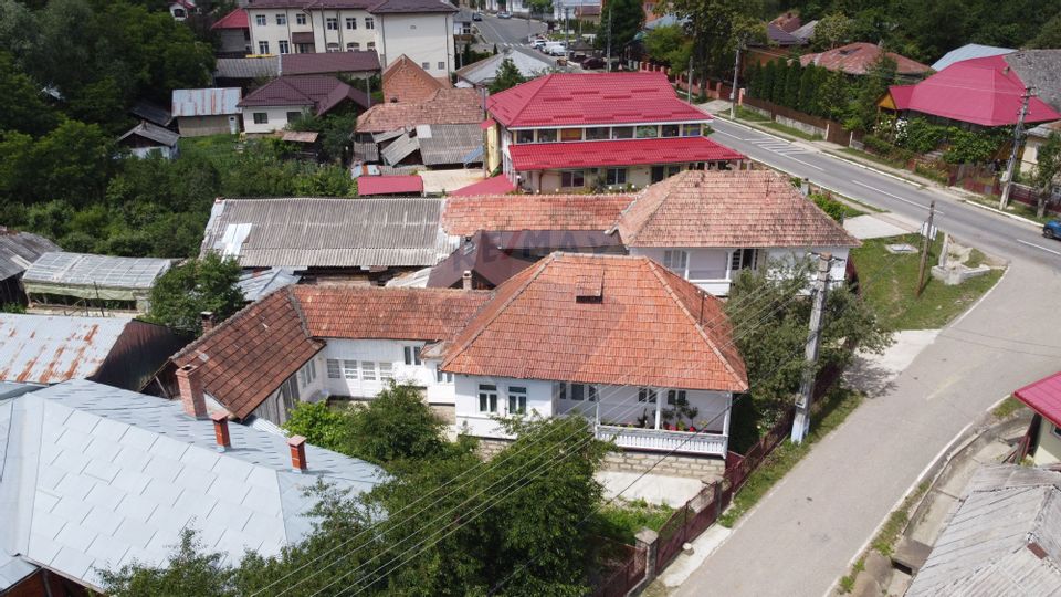 5 room House / Villa for sale