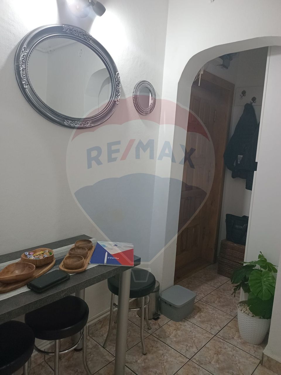 Apartament cochet, 2 camere , zona Spitalul Judetean