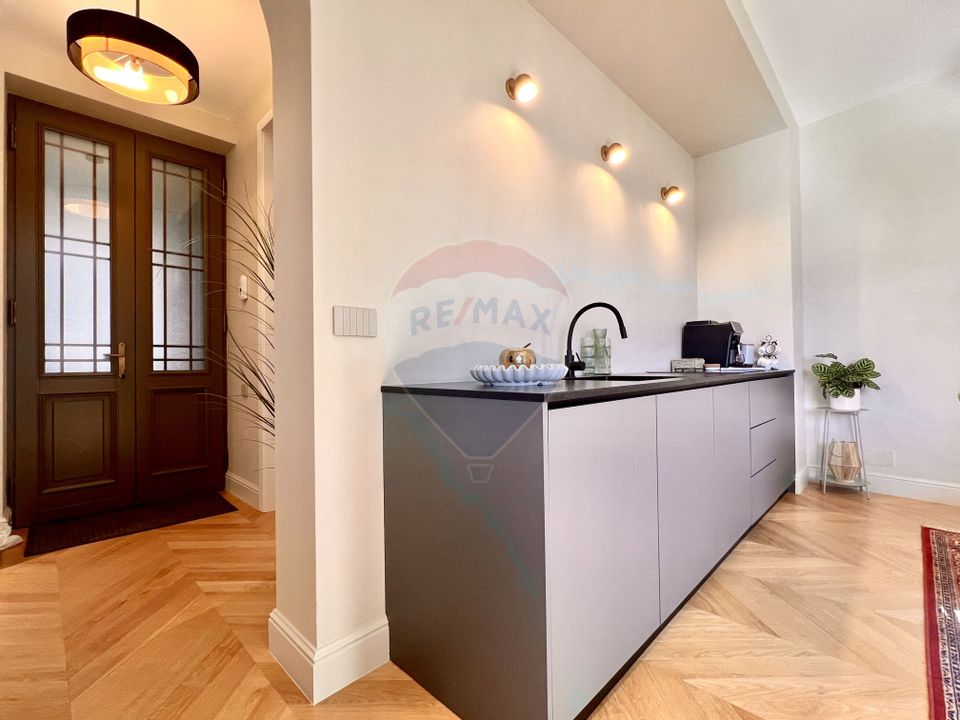 Apartament 3 camere, ultracentral, de inchiriat