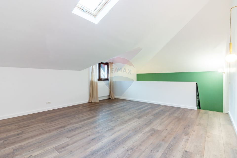 Casă / Vilă de vanzare in Snagov, langa padure, lac la 800 m, centru