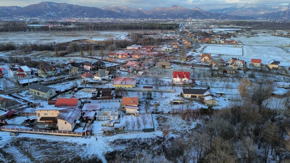 Teren 1,200mp si 400m2 cota drum Satu Nou de Jos / Strada Principala