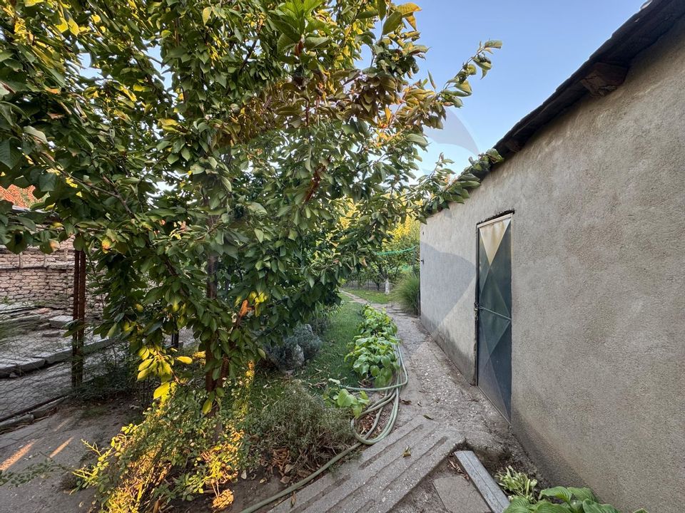 Casă / Vilă cu 7 camere de vânzare în zona Central