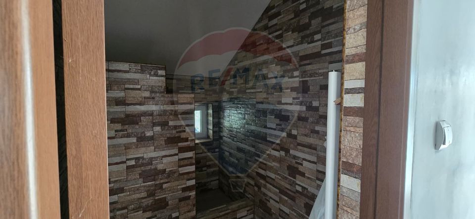 Casă la gri P+M cu anexă – oportunitate unică în Chișineu-Criș!