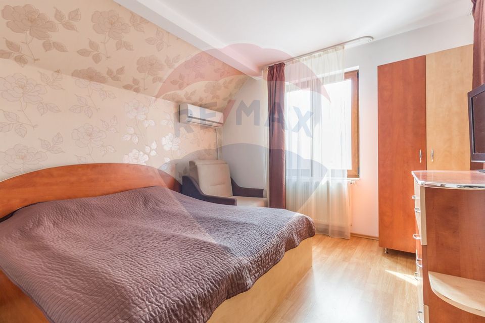 De Vânzare  Pensiunea Laura – 3 Margarete, Sânmartin, Băile Felix