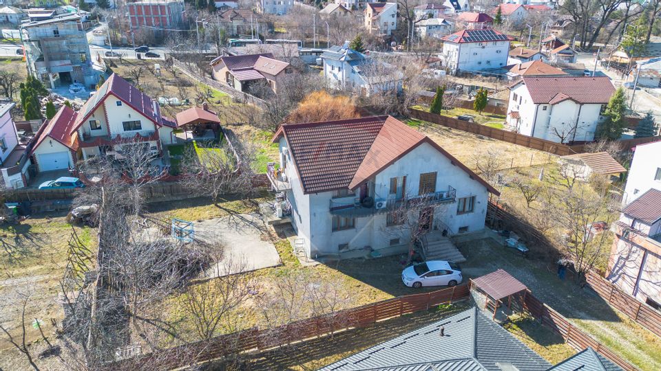 Casă/ Vilă – Bucium | 349 mp utili | 887 mp teren