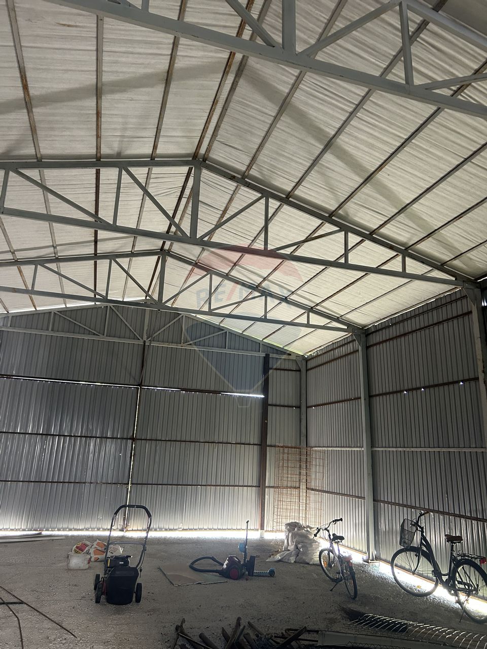 100sq.m Industrial Space for sale