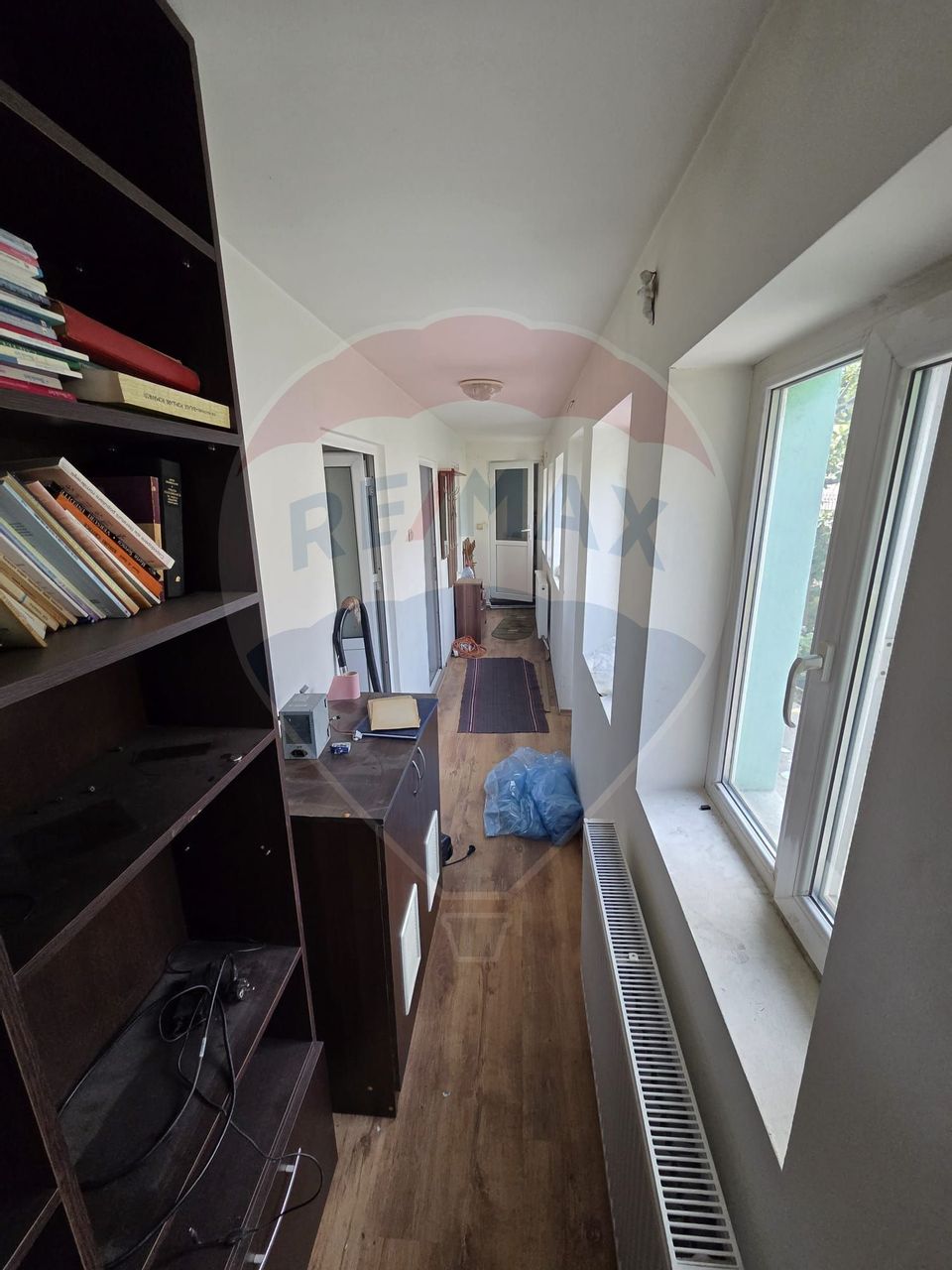 Ansamblu casa de locuit, hala productie ,spatiu de birouri si teren