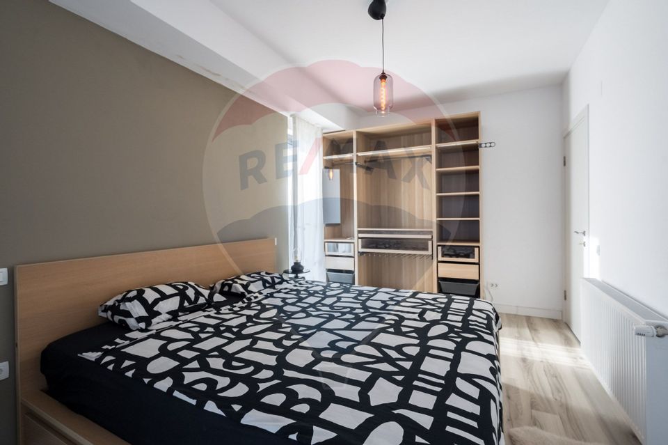 Apartament cu 3 camere de vânzare în zona Dristor