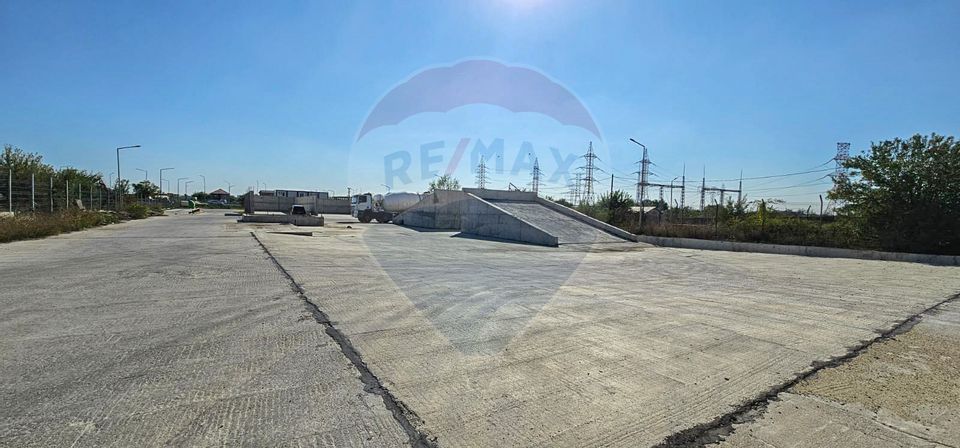 Industrial space for sale 90000sqm concrete plant Domnesti