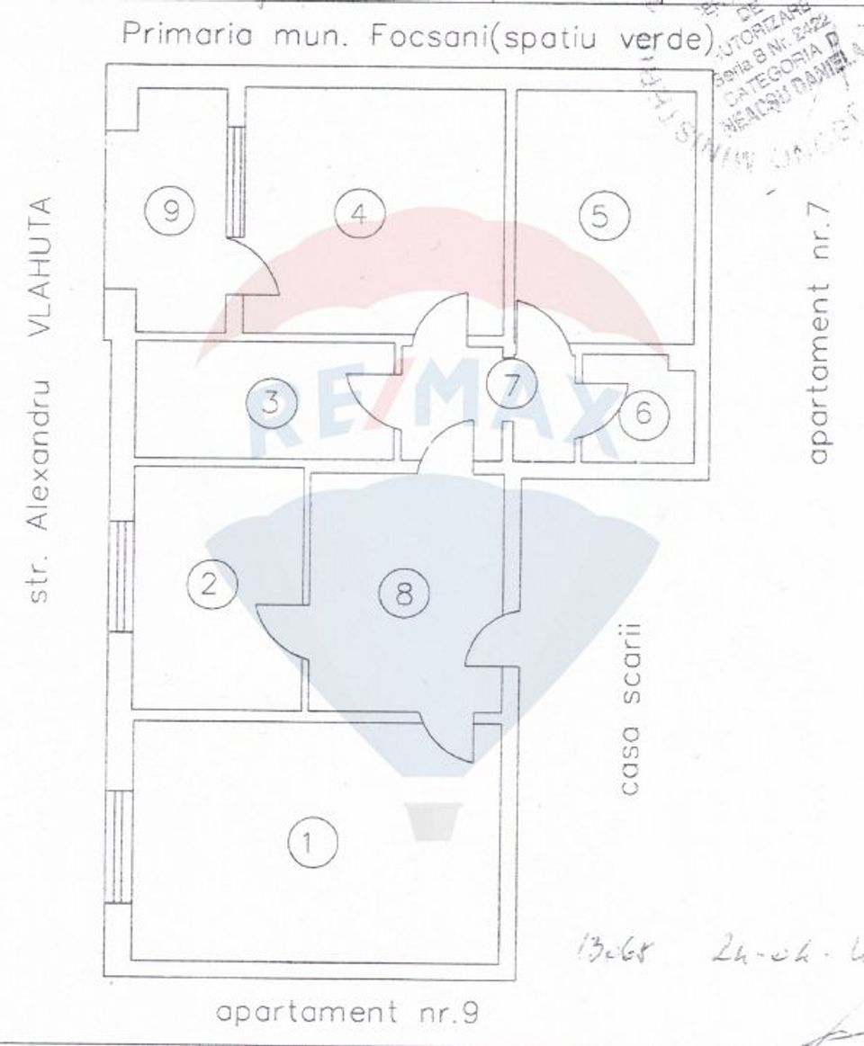 Apartament cu 3 camere str. Alexandru Vlahuta