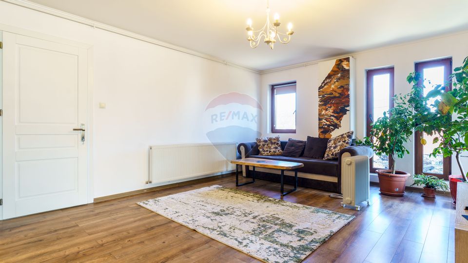 Casă / Vilă cu 4 camere de închiriat în zona Nord-Vest, Comision 0%