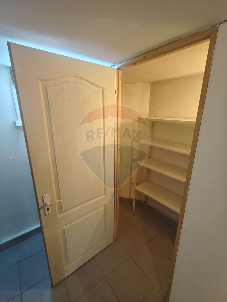37.85sq.m Commercial Space for rent, Gheorgheni area