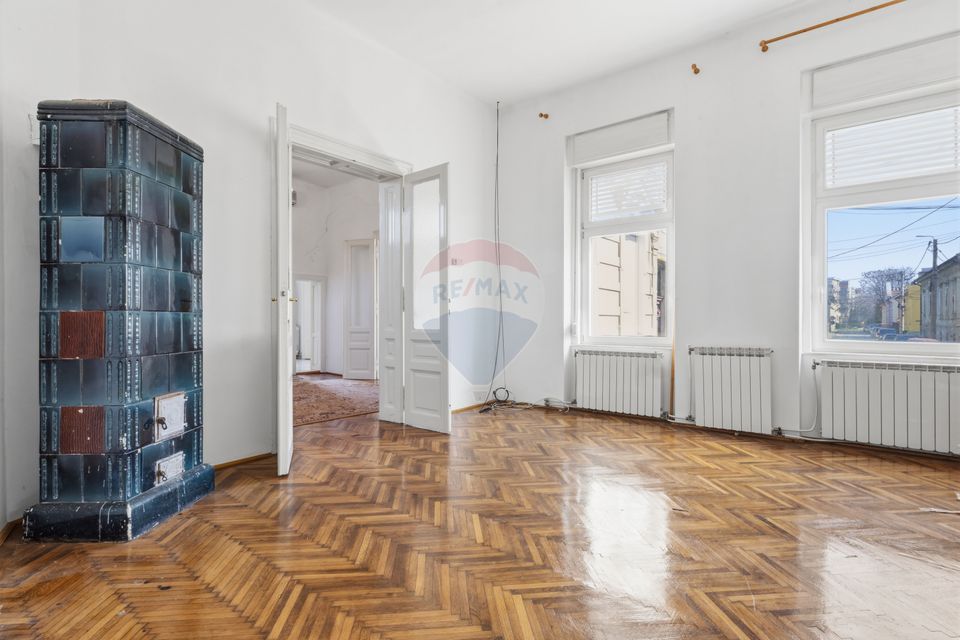 4 room Apartment for sale, Central area