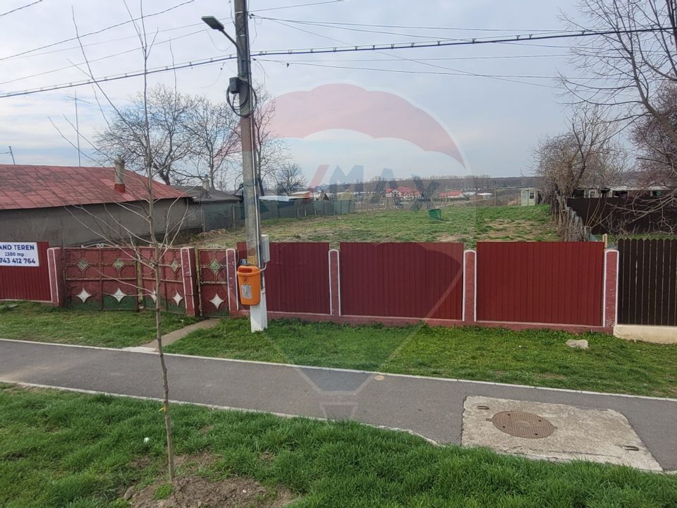 Teren 2,300mp Ivesti / Strada Gen. Eremia Grigorescu