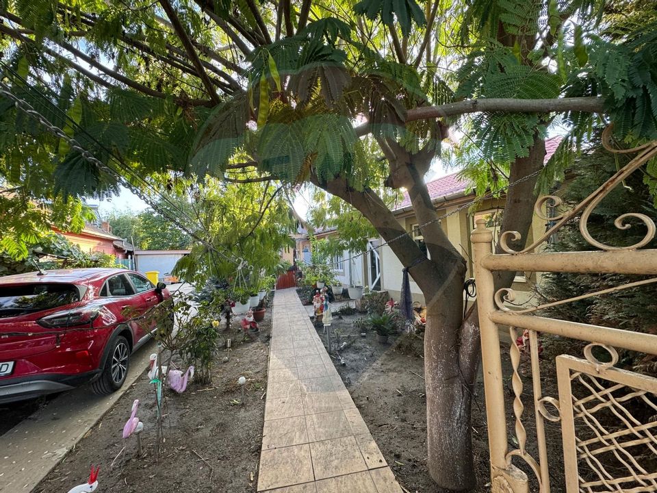 6 room House / Villa for sale, Sud area