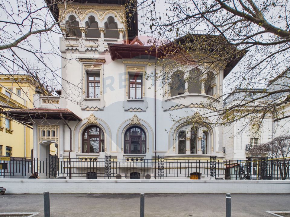 14 room House / Villa for rent, Dacia area