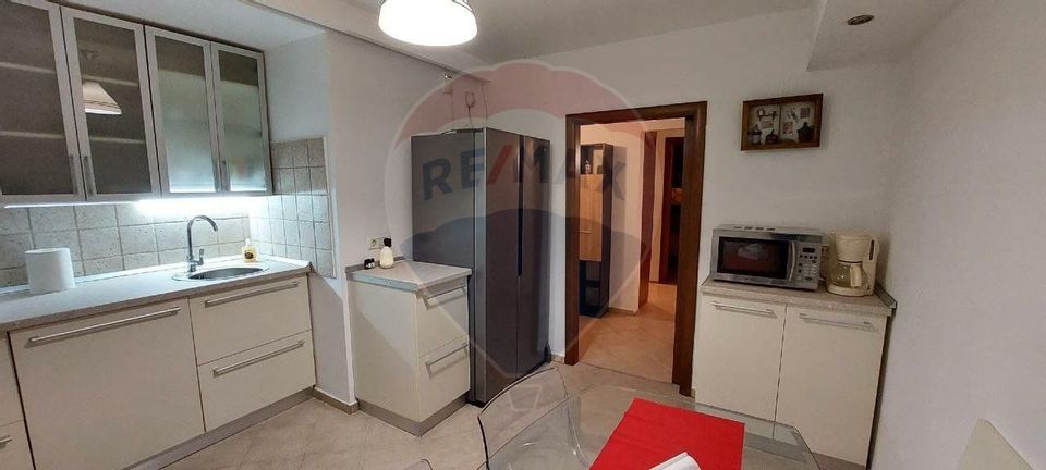 Apartament cu 4 camere de închiriat în zona Aviatiei