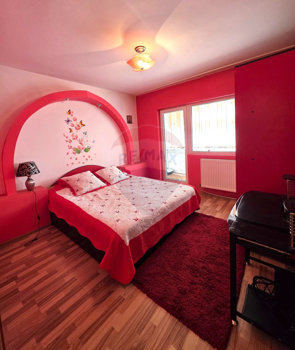 3 room Apartment for sale, Est area