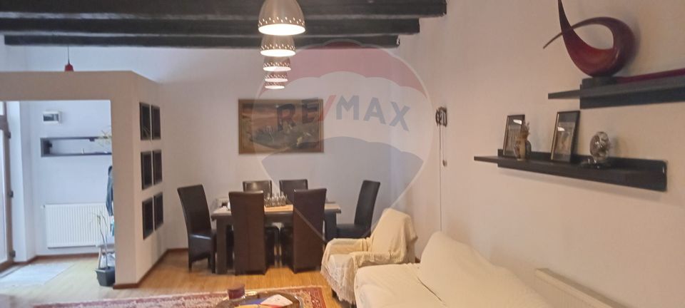 4 room House / Villa for sale, Central area