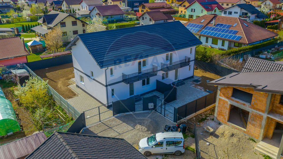 5 room House / Villa for sale