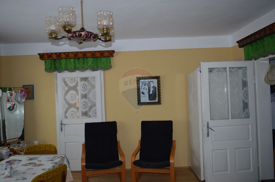 5 room House / Villa for sale