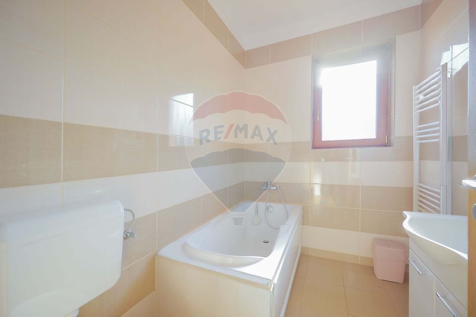 5 room House / Villa for sale