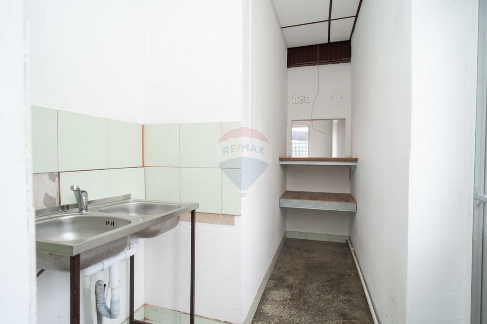 280sq.m Commercial Space for rent
