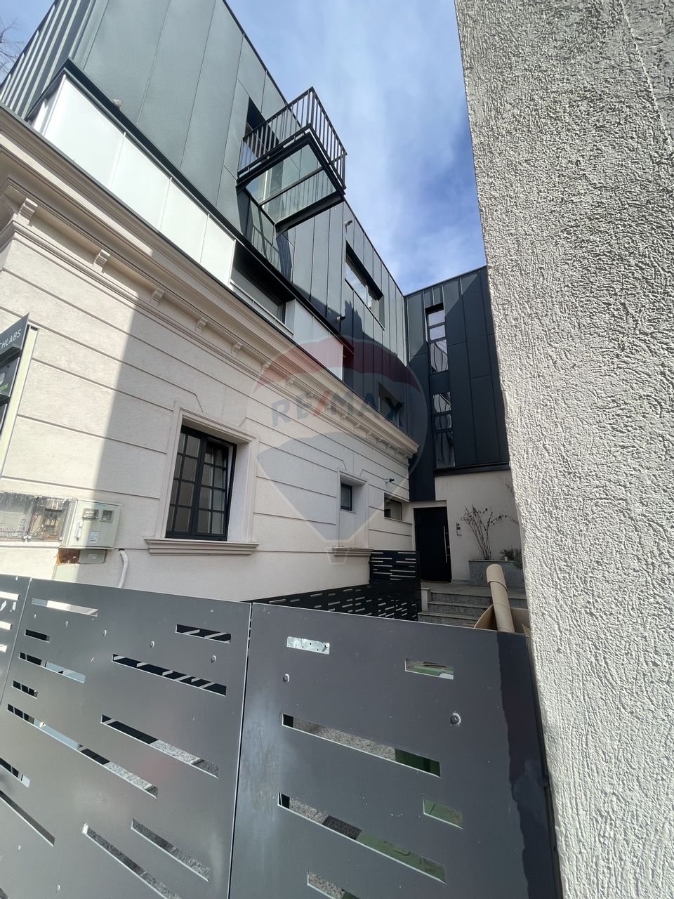 Apartament in vila de închiriat în zona Capitale