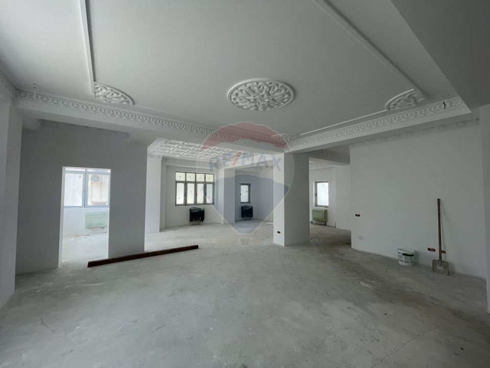 Casă / Vilă de închiriat în zona Aviatorilor