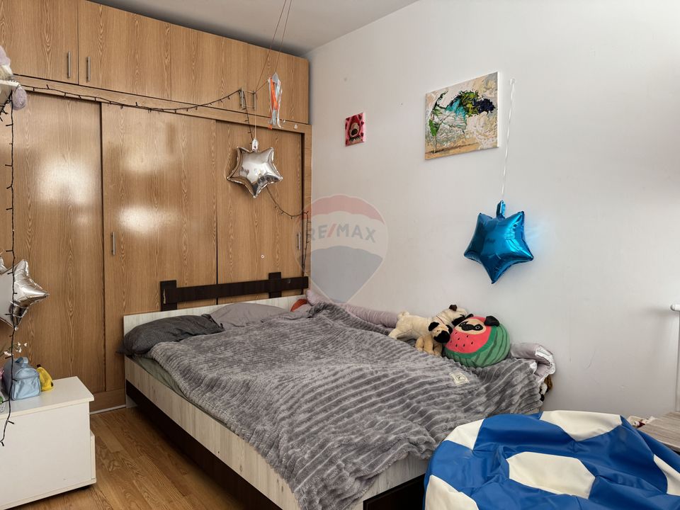 De Vanzare Apartament 4 camere - Ultra Central (orientare N-S)