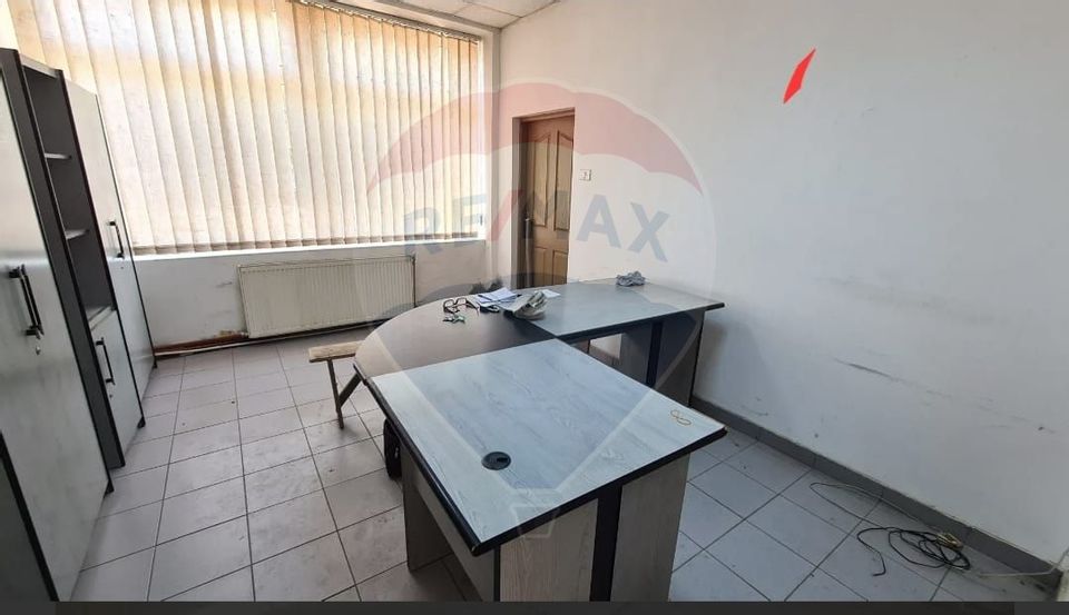 450sq.m Industrial Space for rent, Sannicolau Mic area