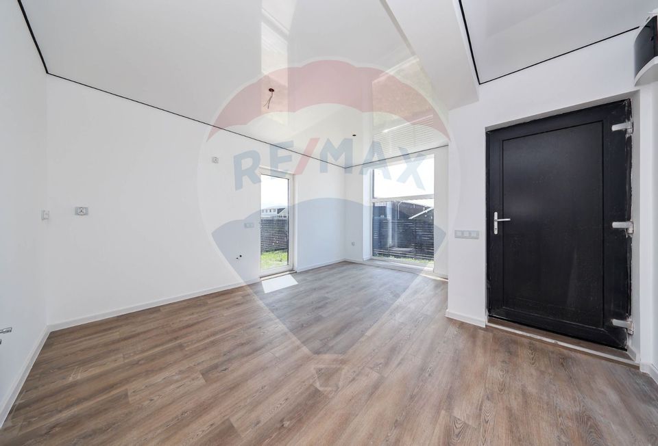 4 room House / Villa for sale