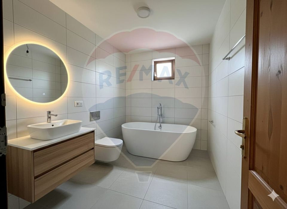 Investitie/Vanzare-  Vilă cu 5 camere la 45 minute de Bucuresti