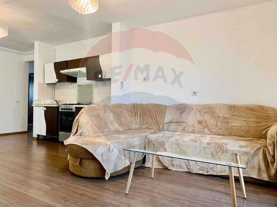 Apartament în zona Centrala, et.1, curte privata.