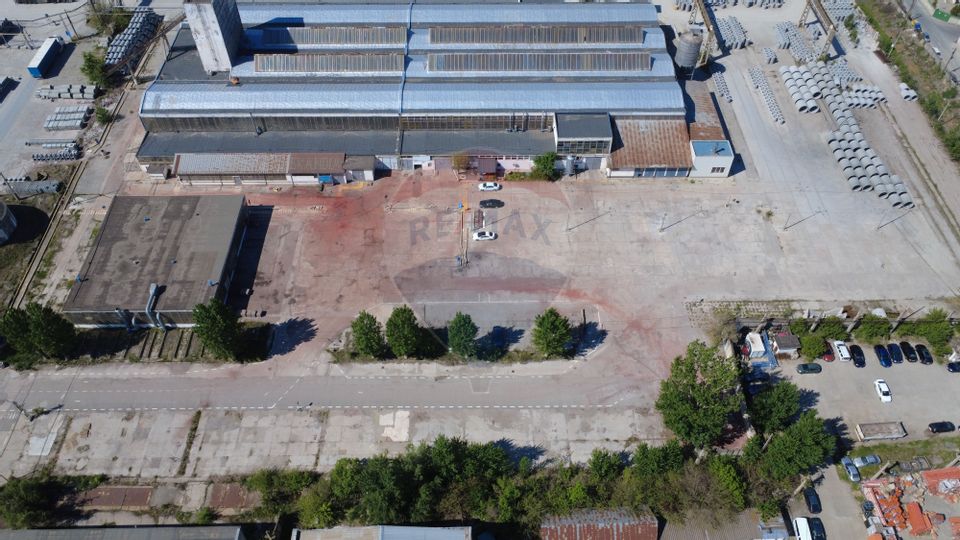 Teren industrial 35.000 mp cu hale de productie Craiova