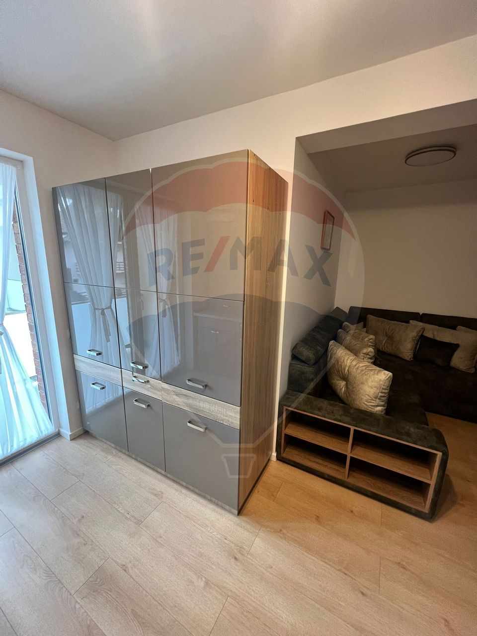 Apartament cu parcare subterana -  DE INCHIRIAT  în zona Orasul Vechi