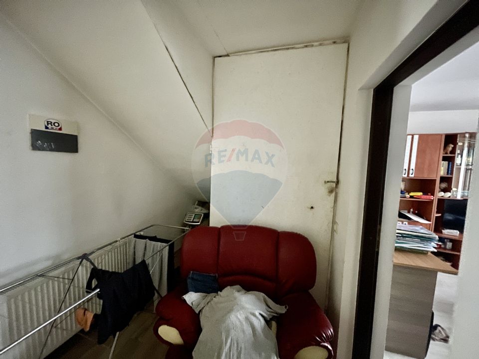 6 room House / Villa for sale, Vest area