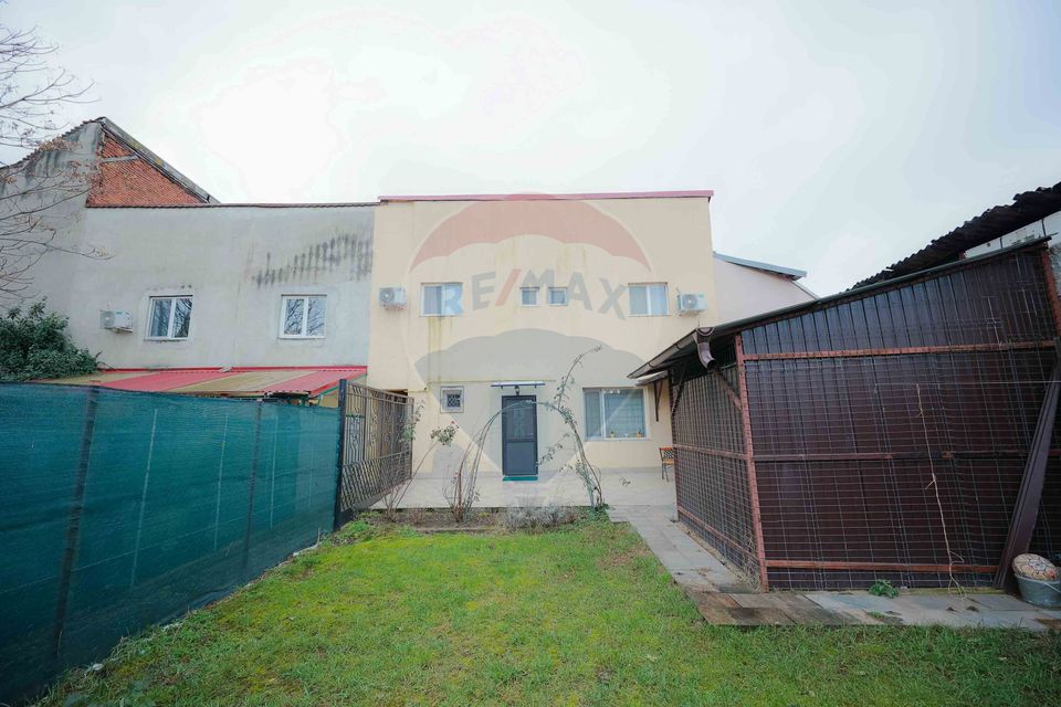 4 room Apartment for sale, Central area