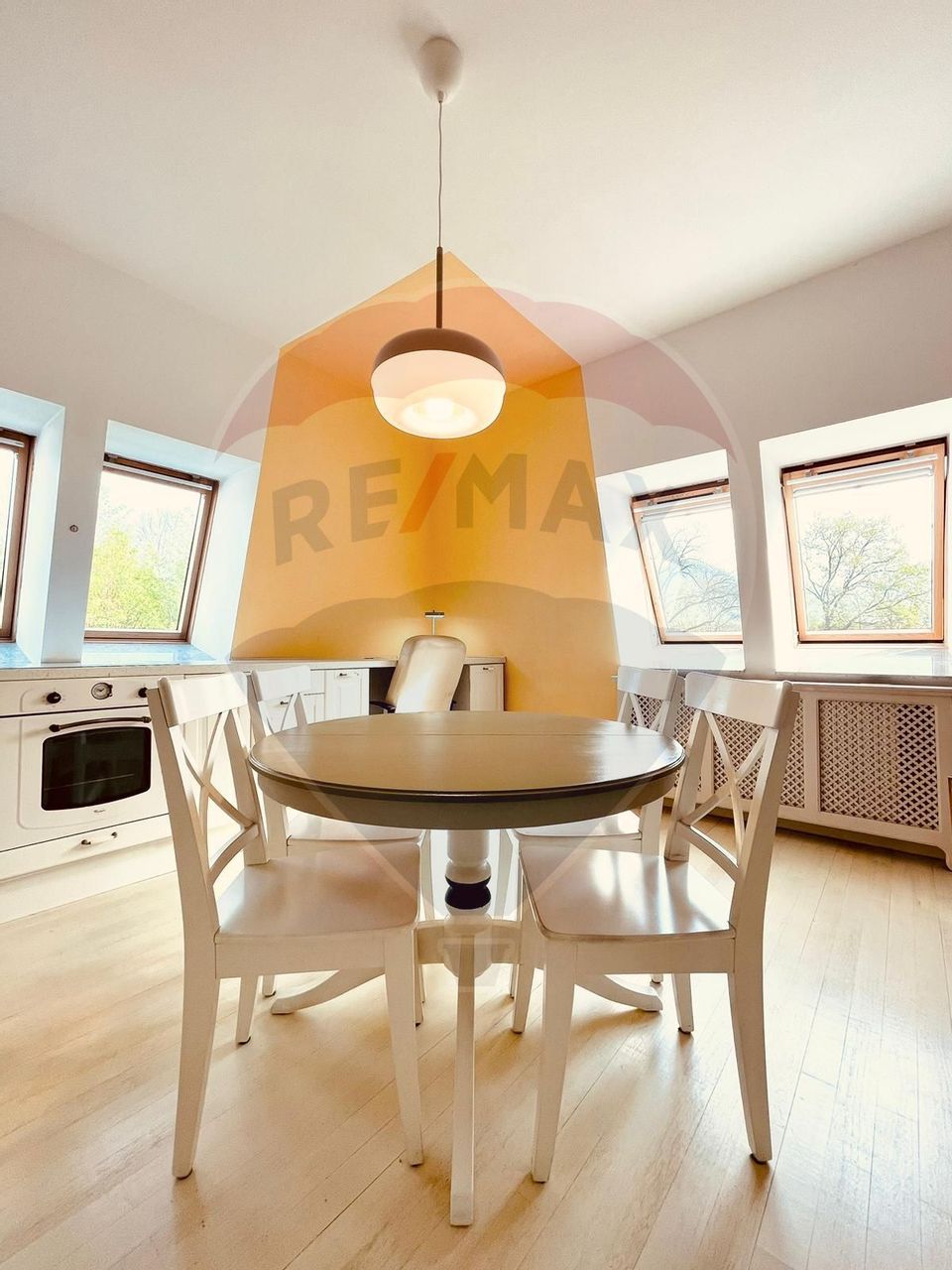 3 room Apartment for rent, Orasul Vechi area