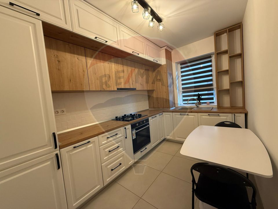 Apartament cu 3 camere, 2 bai și loc de parcare
