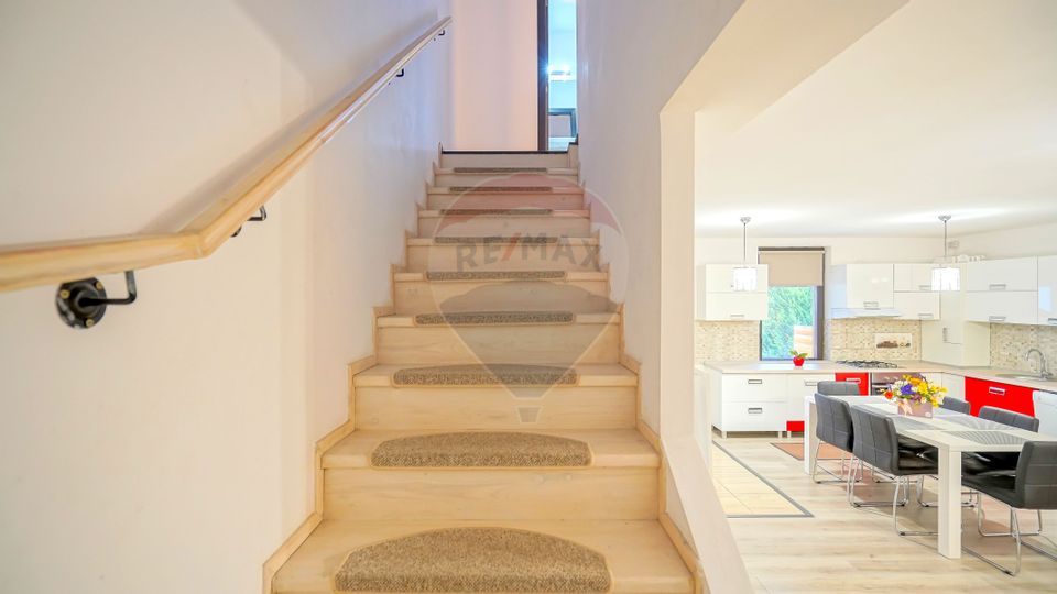 3 room House / Villa for rent, Ghimbav Livada area