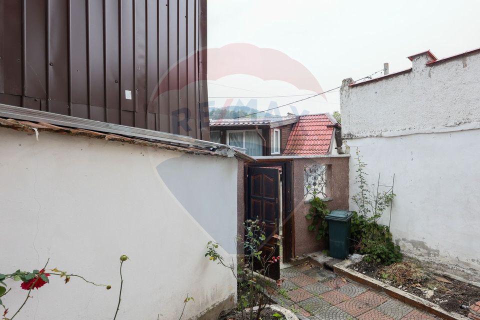 Vilă cu 3 camere, de vânzare, în zona Centrul Istoric!