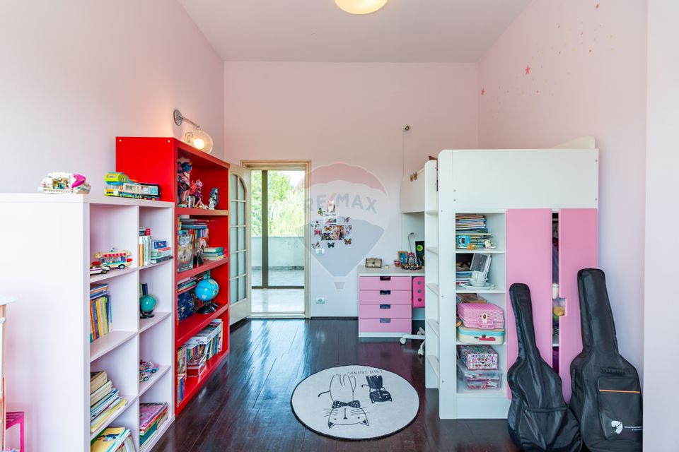 Villa for sale Laguna Albastra Corbeanca 5 rooms I 1000 sqm courtyard