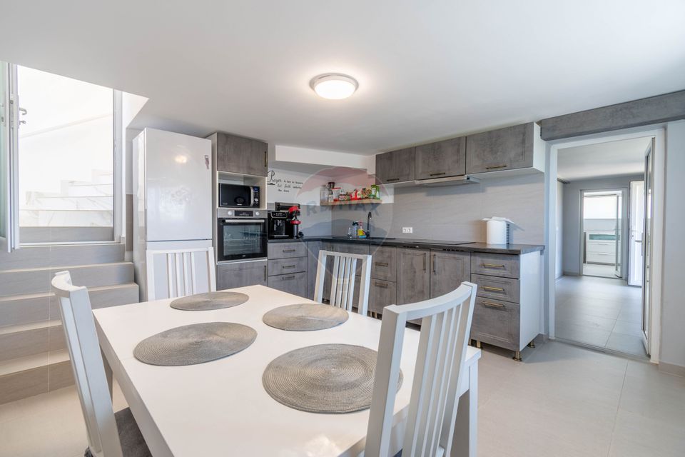 5 room House / Villa for sale