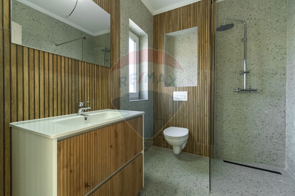 5 room House / Villa for sale